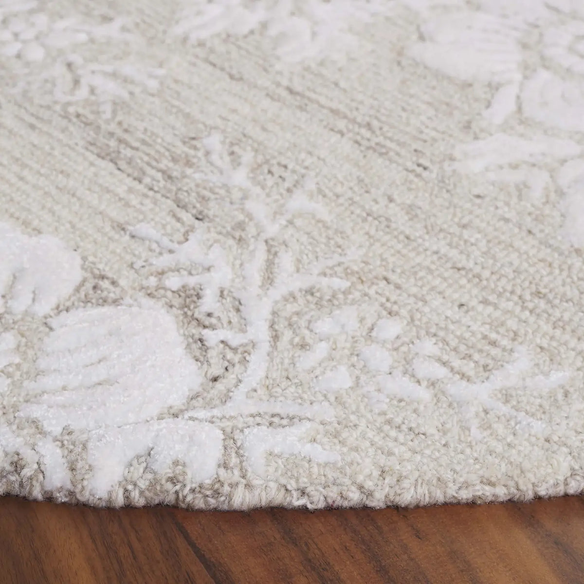 Safavieh Glamour 6'-0" x 6'-0" Rug in Beige / Ivory