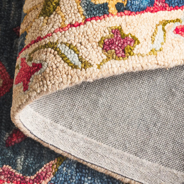 Safavieh Aspen 4'-0" x 6'-0" Rug in Navy / Red