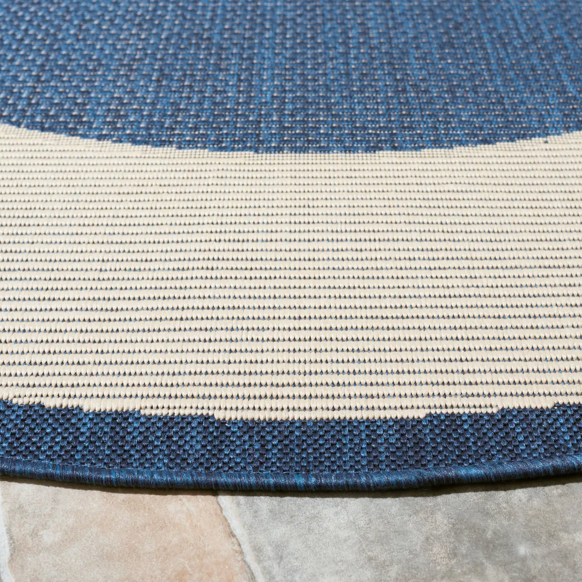 Safavieh Courtyard 6'-7" x 6'-7" Rug in Navy / Beige