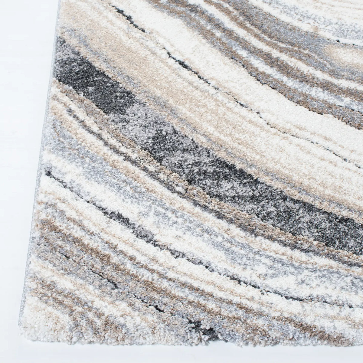 Safavieh Cyrus Shag 4'-5" x 6'-5" Rug in Ivory / Grey