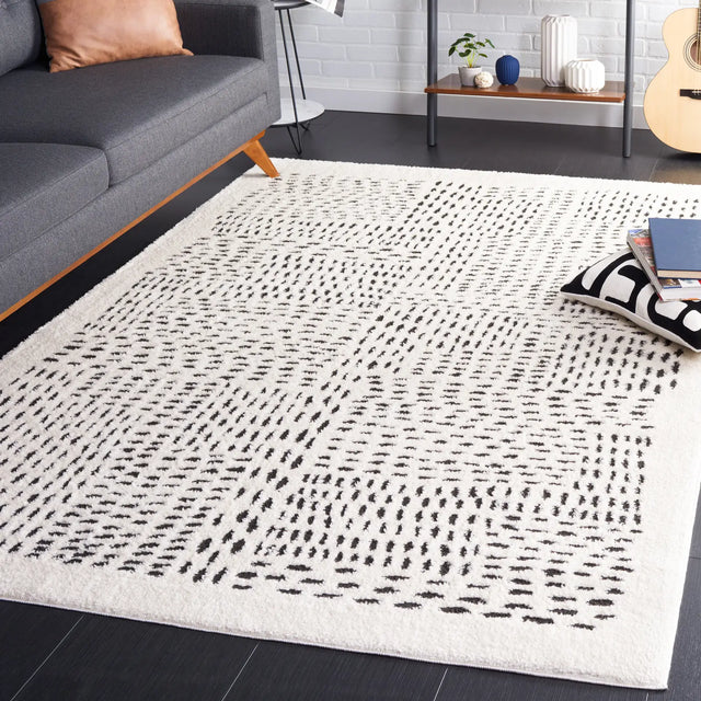 Safavieh Melody 4'-0" x 6'-0" Rug in Ivory / Black