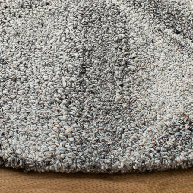 Safavieh Abstract 6'-0" x 6'-0" Rug in Grey / Black