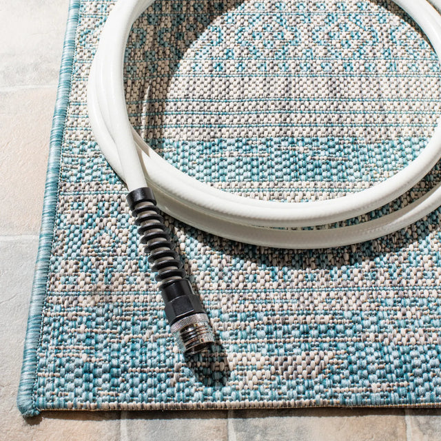 Safavieh Courtyard 4'-0" x 5'-7" Rug in Aqua / Grey