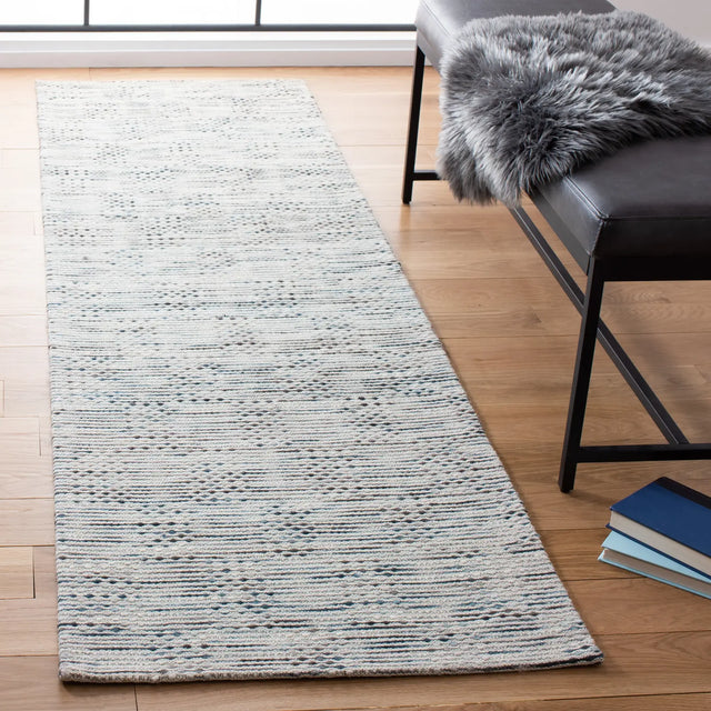 Safavieh Marbella 2'-3" x 8'-0" Rug in Denim / Beige