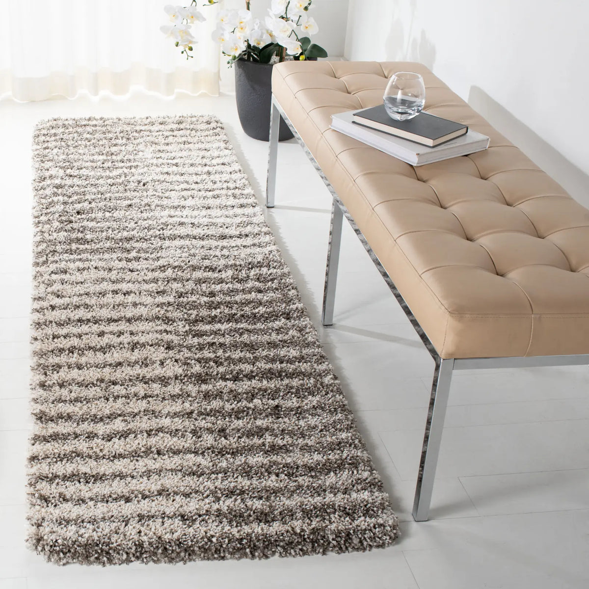 Safavieh Hudson Shag 2'-3" x 8'-0" Rug in Grey / Ivory