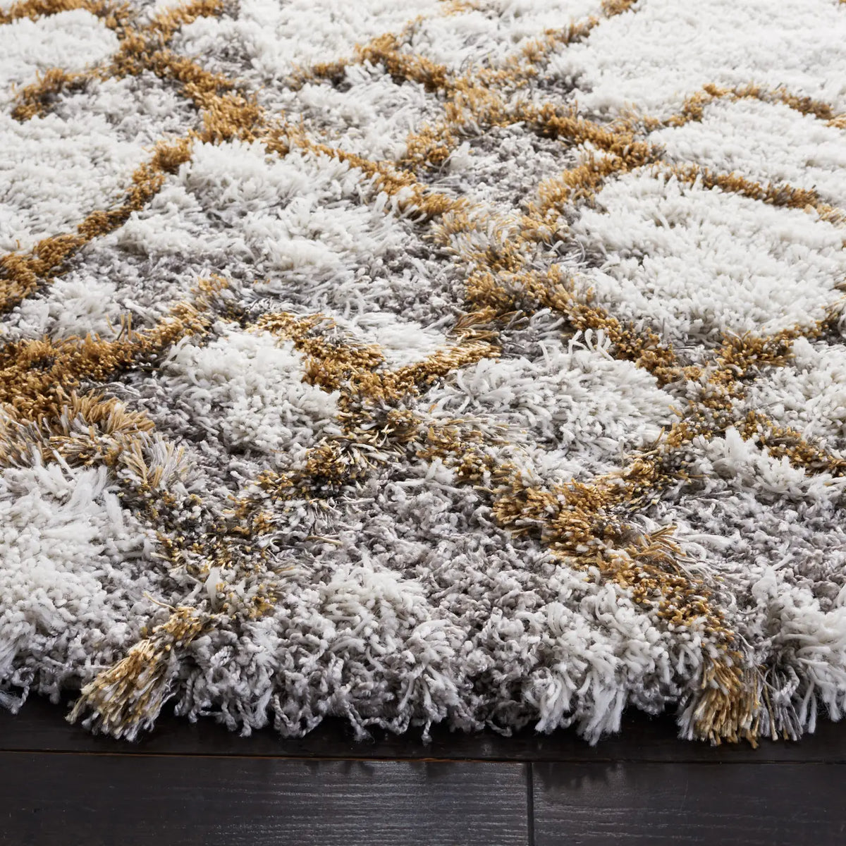 Safavieh Horizon Shag 800 5'-0" x 5'-0" Rug in Ivory / Gold