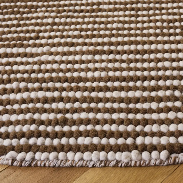 Safavieh Natura 6'-0" x 6'-0" Rug in Ivory / Rust Brown