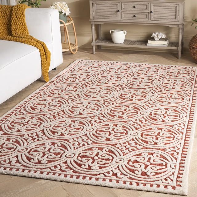 Safavieh Cambridge 4'-0" x 6'-0" Rug in Ivory / Red