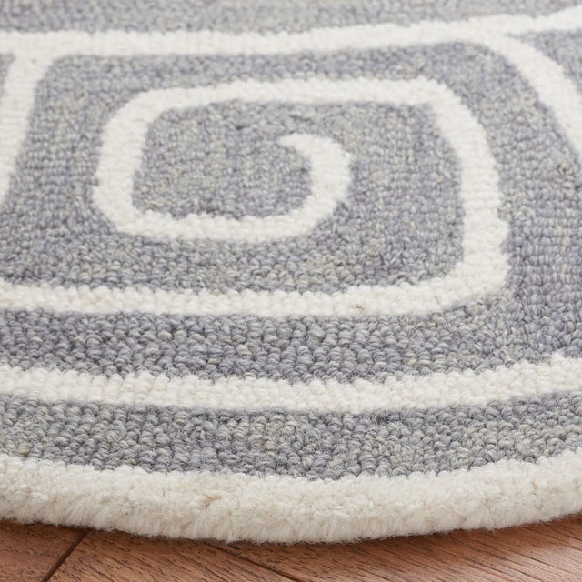 Safavieh Novelty 3'-0" x 5'-0" Rug in Grey / Ivory