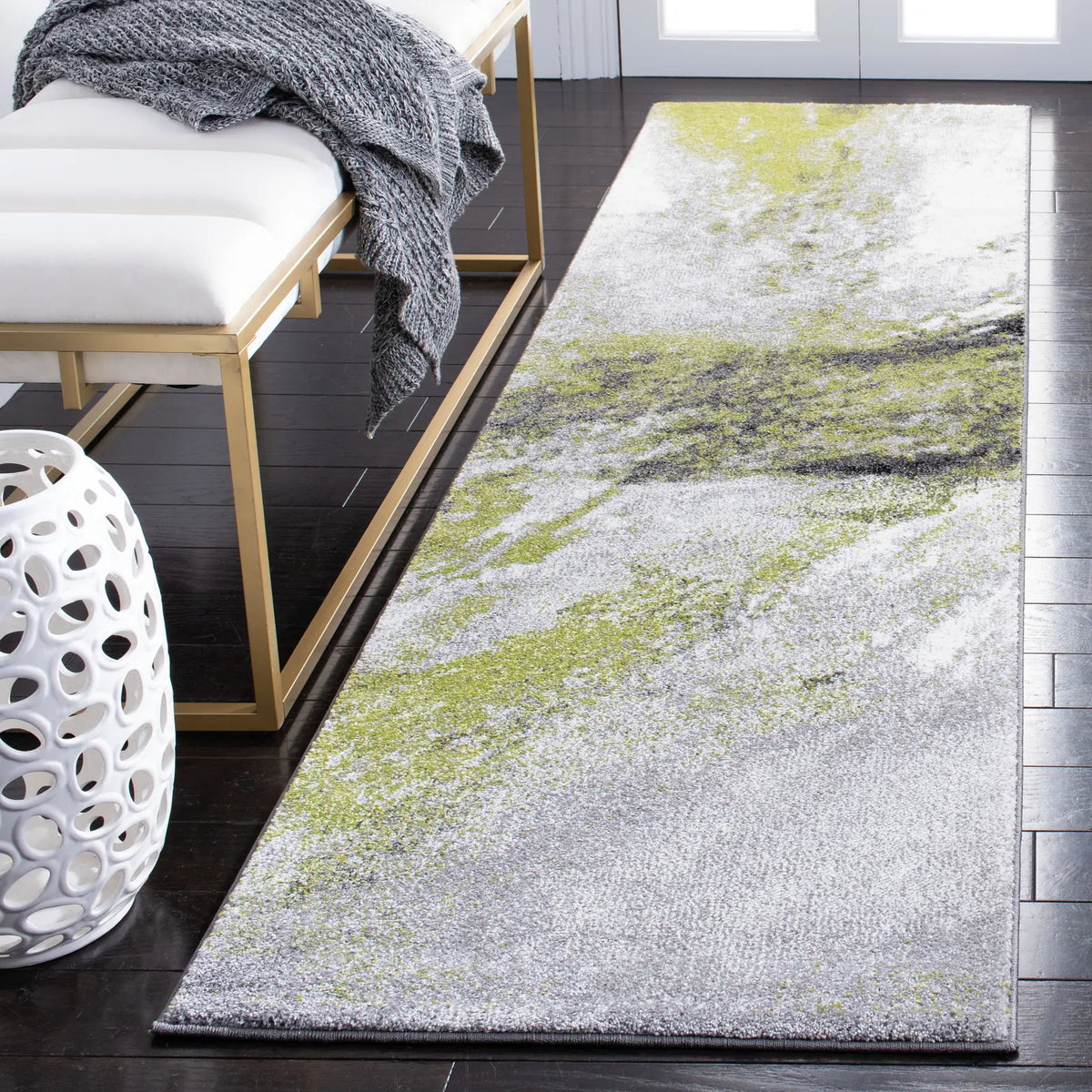 Safavieh Galaxy 2'-3" x 6'-0" Rug in Grey / Green