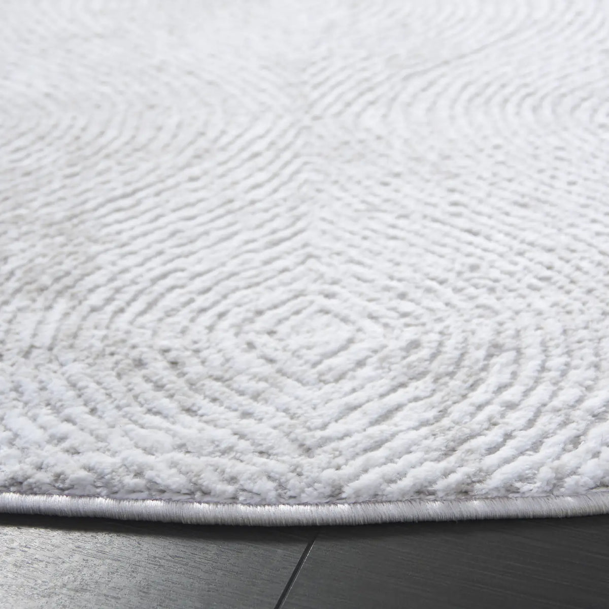 Safavieh Carter 6'-7" x 6'-7" Rug in Ivory / Taupe
