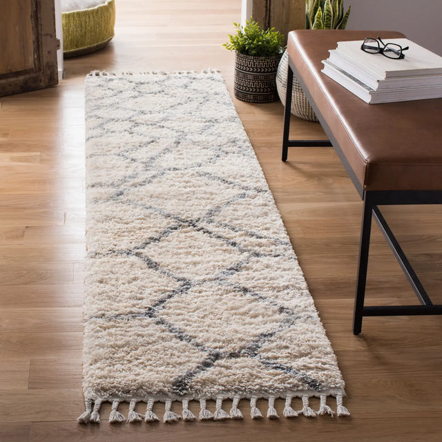Safavieh Berber Fringe Shag 2'-0" x 8'-0" Rug in Cream / Grey