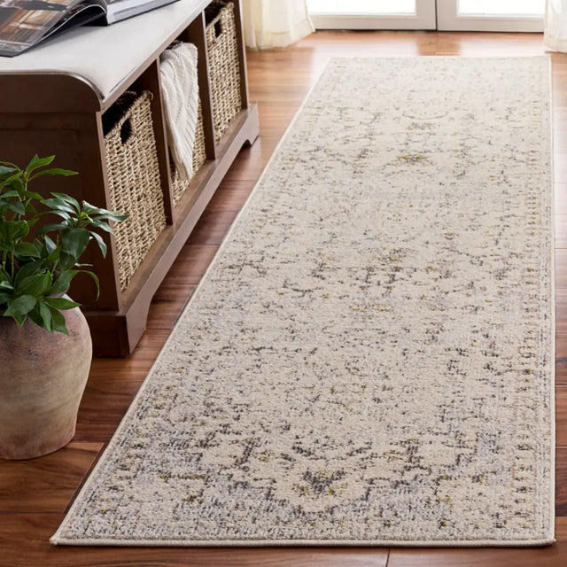 Safavieh Madison 2'-0" x 8'-0" Rug in Ivory / Grey Gold