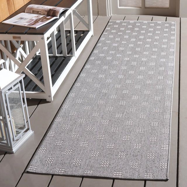 Safavieh Terrace 800 2'-3" x 8'-0" Rug in Grey / Ivory
