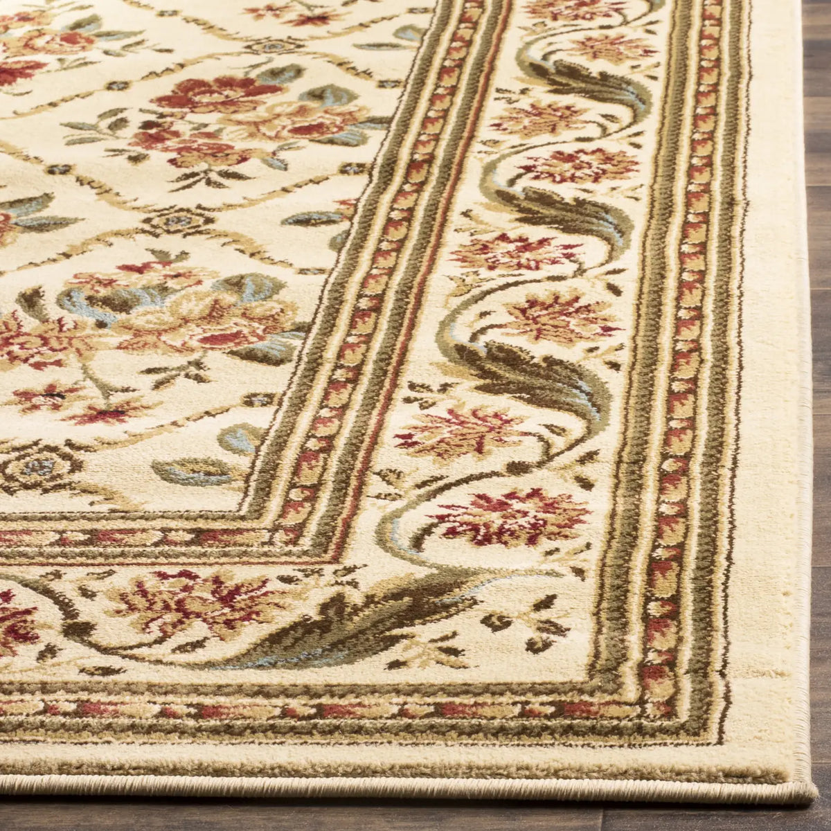 Safavieh Lyndhurst 5'-3" x 7'-6" Rug in Ivory / Ivory