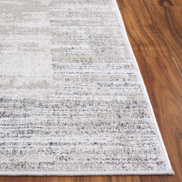Safavieh Northport 4'-0" x 6'-0" Rug in Ivory / Grey