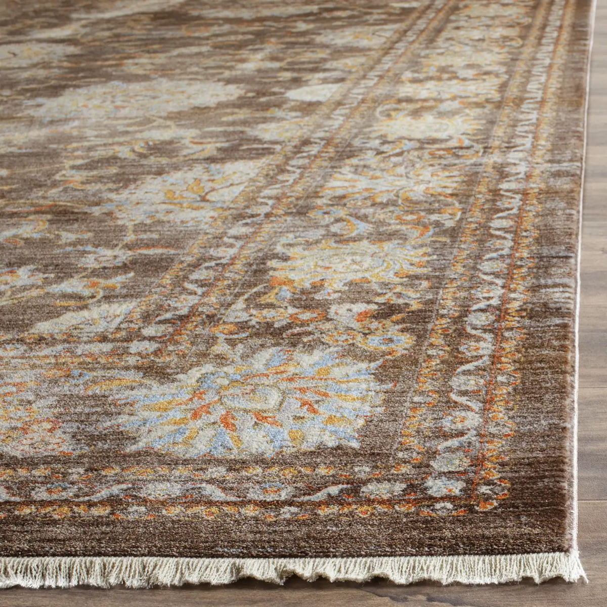 Safavieh Vintage Persian 6'-0" x 9'-0" Rug in Brown / Multi