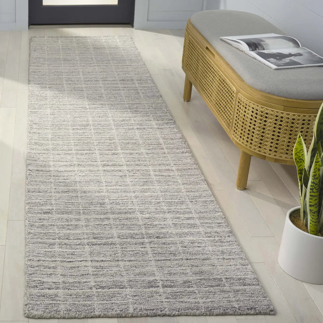 Safavieh Ebony 2'-3" x 9'-0" Rug in Grey / Ivory
