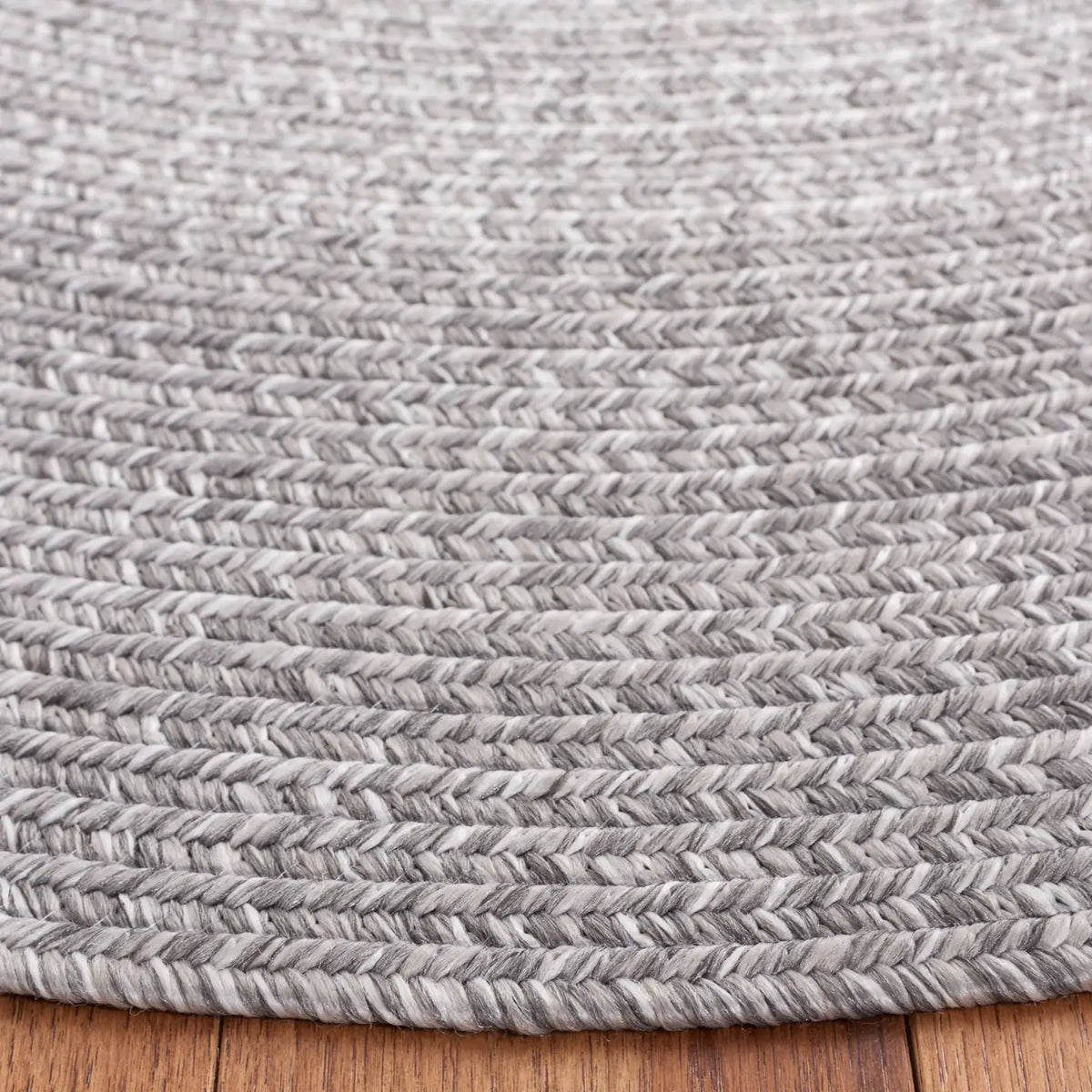 Safavieh Braided 5'-0" x 8'-0" Rug in Grey