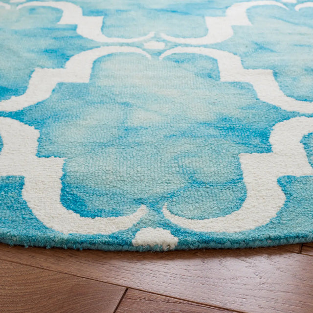 Safavieh Dip Dye 7'-0" x 7'-0" Rug in Turquoise / Ivory