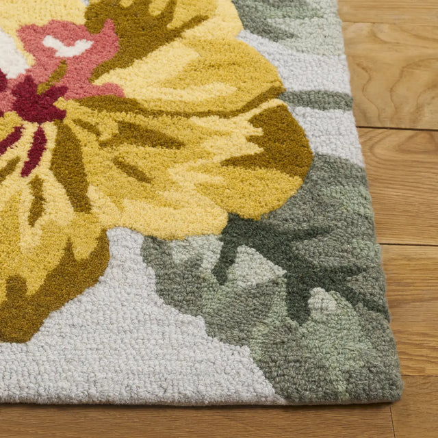 Safavieh Jardin 4'-0" x 6'-0" Rug in Gold / Sage