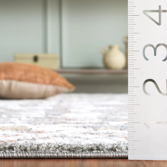 Safavieh Scarlett 400 4'-0" x 6'-0" Rug in Green / Ivory Rust