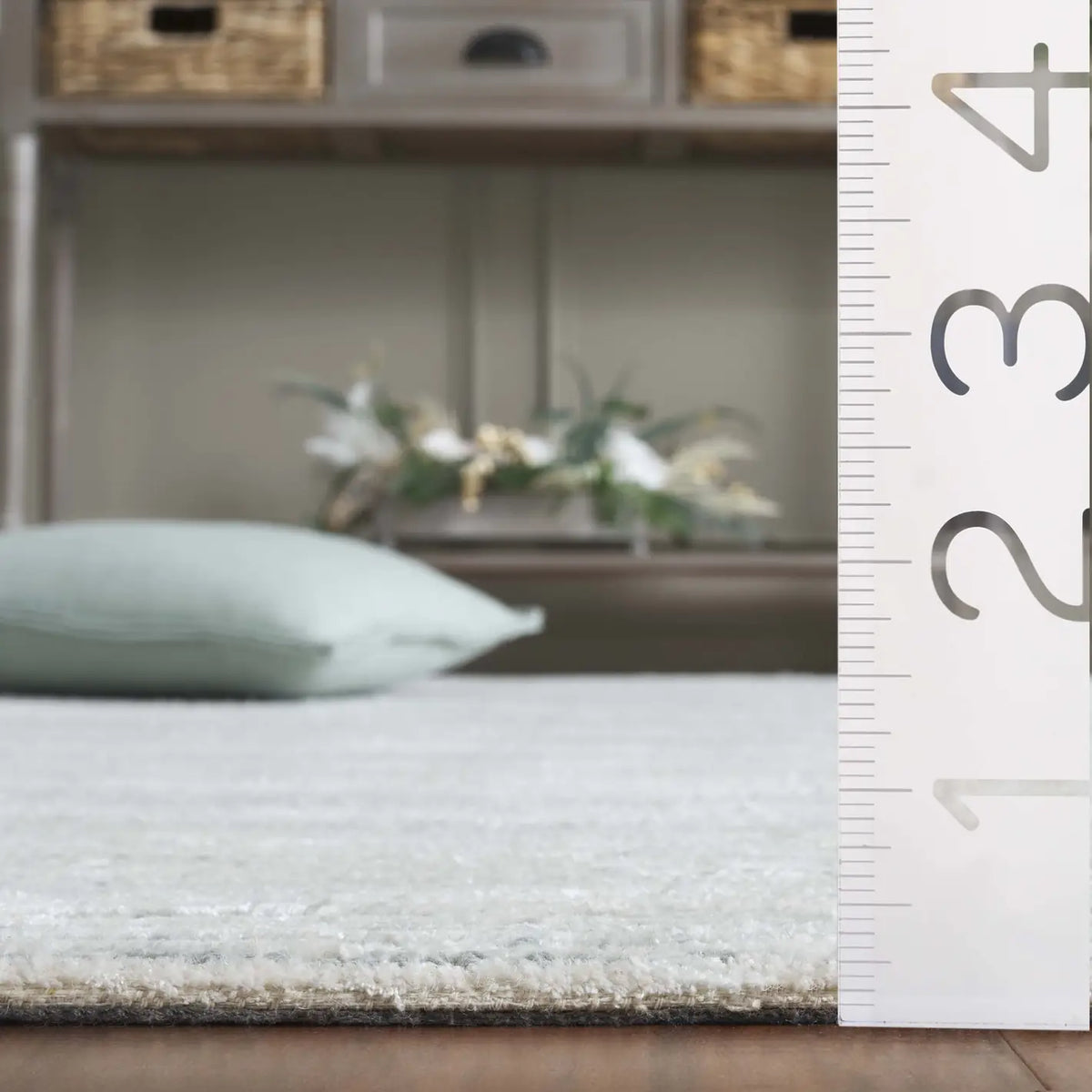 Safavieh Mirage 4'-0" x 6'-0" Rug in Ivory / Blue