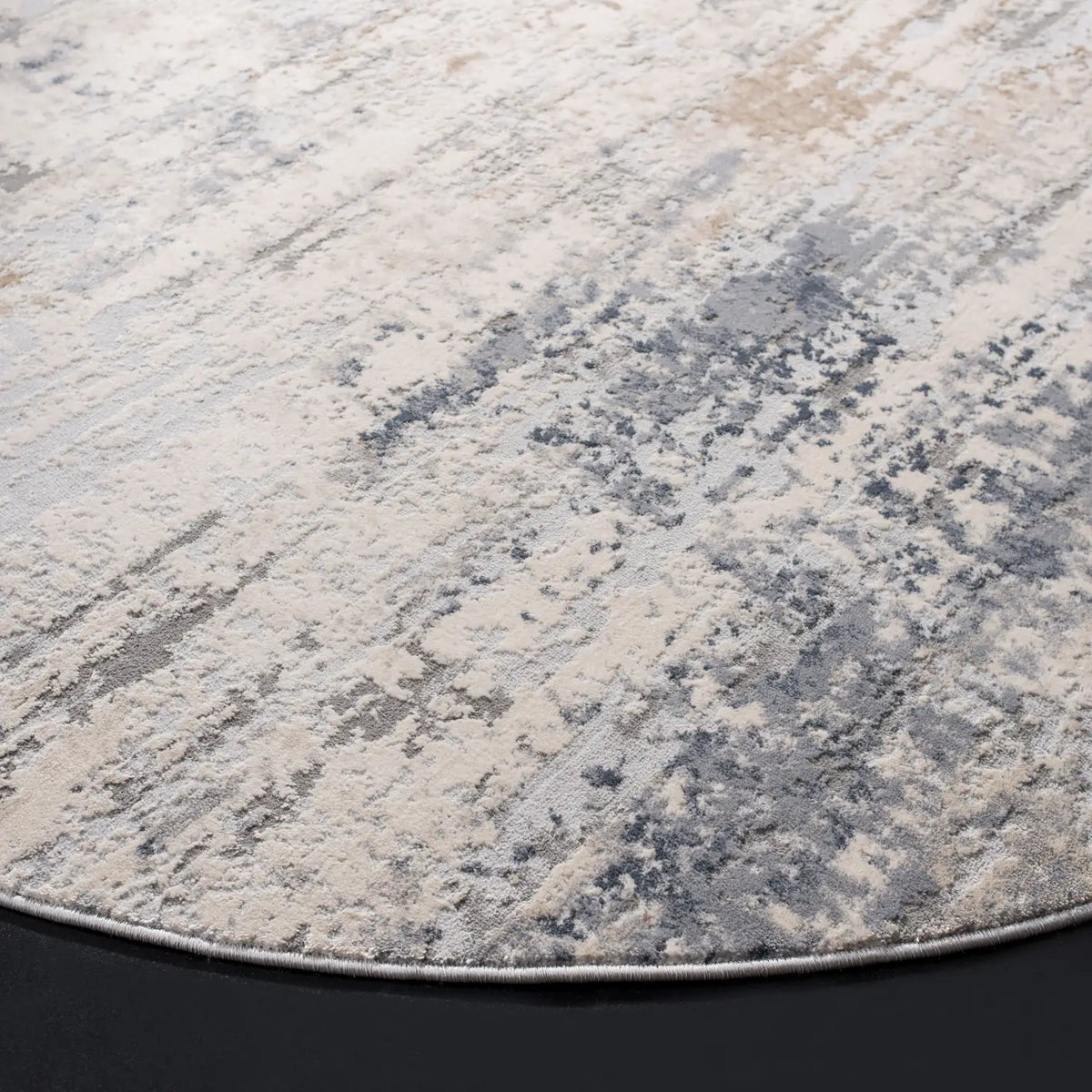 Safavieh Invista 6'-7" x 6'-7" Rug in Cream / Grey