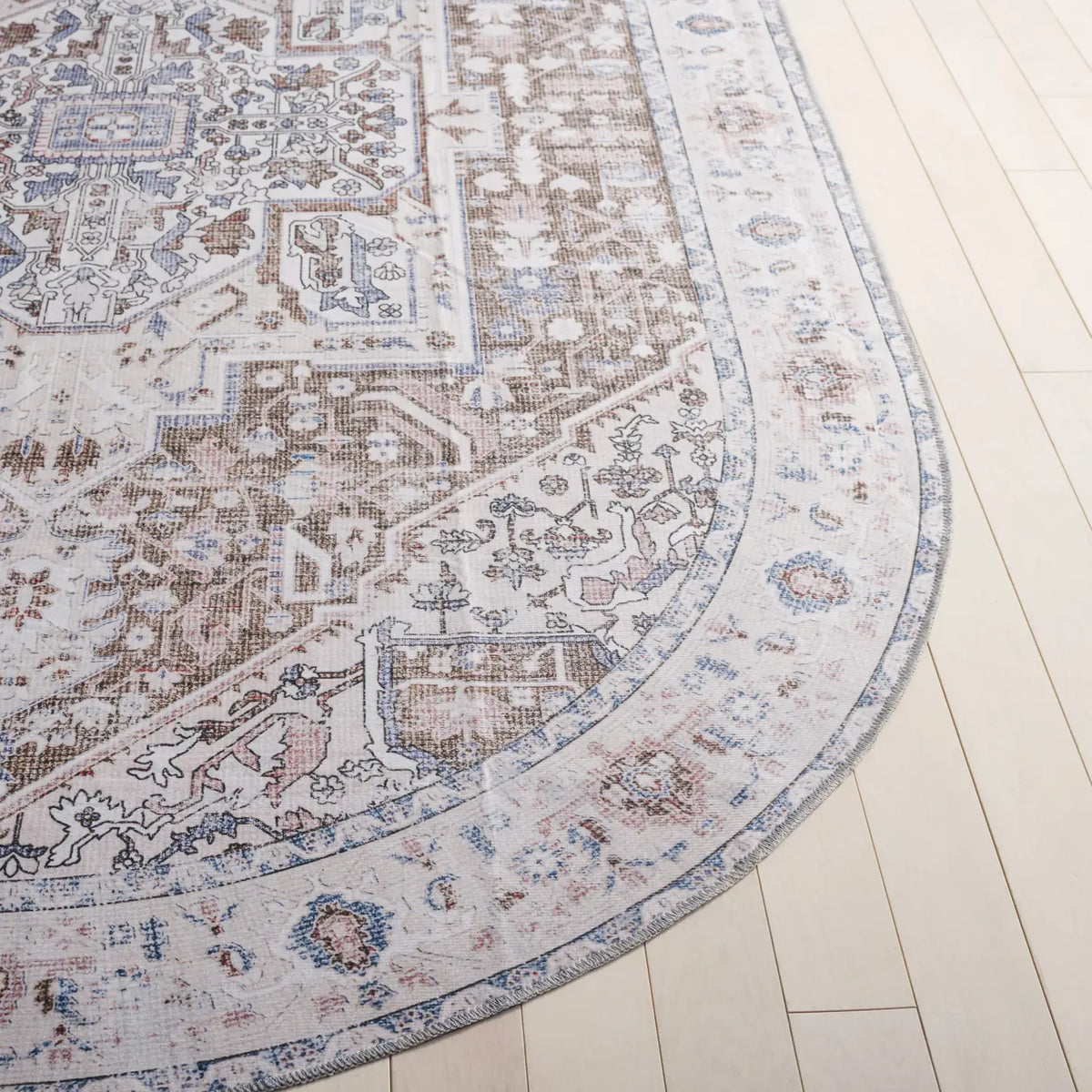 Safavieh Arizona 5'-0" x 8'-0" Rug in Taupe / Beige