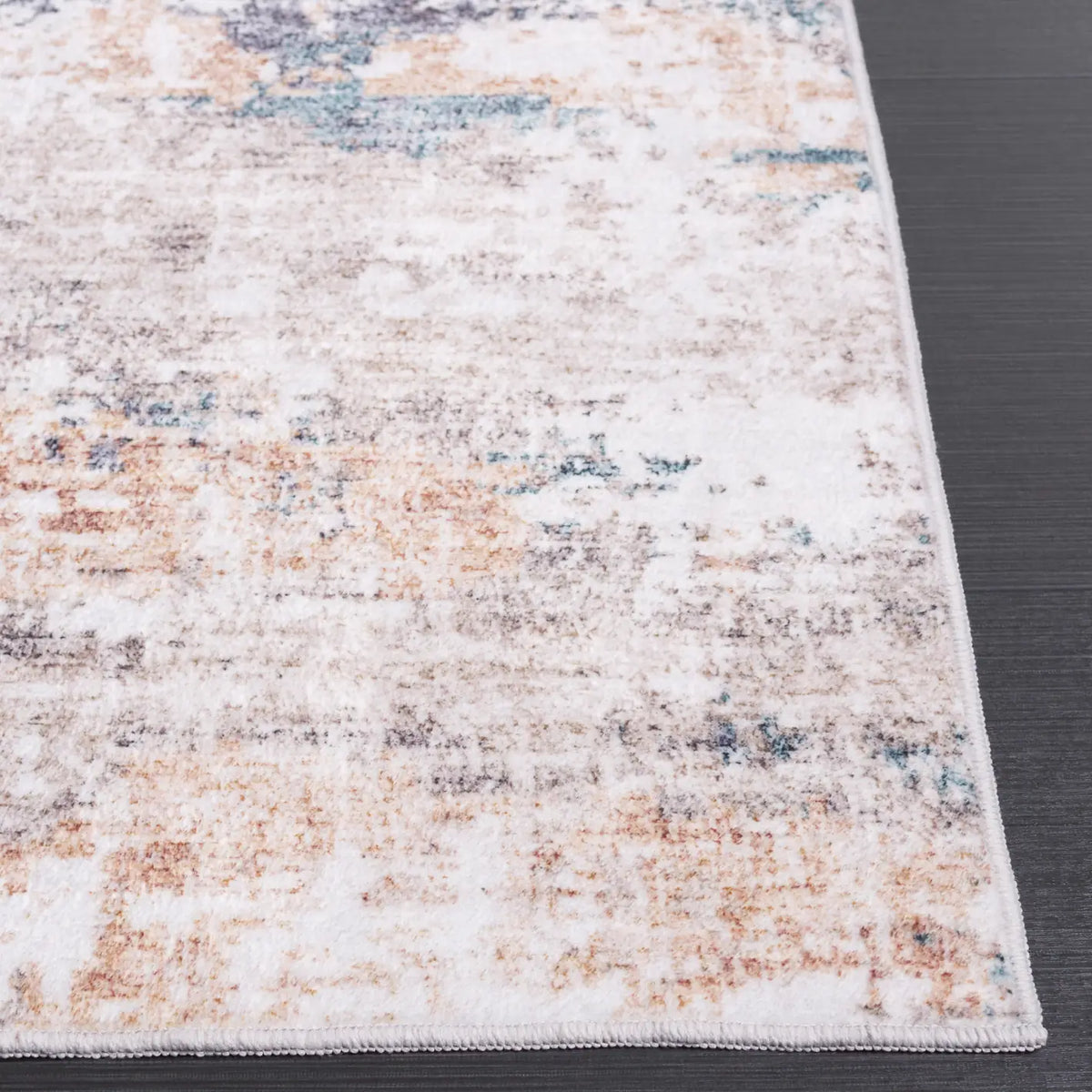 Safavieh Santa Monica 4'-0" x 6'-0" Rug in Ivory / Rust