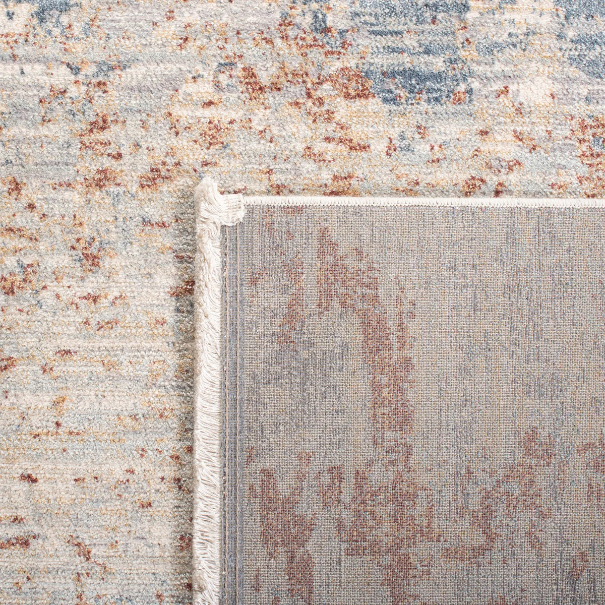 Safavieh Marvel 5'-1" x 7'-6" Rug in Beige / Grey