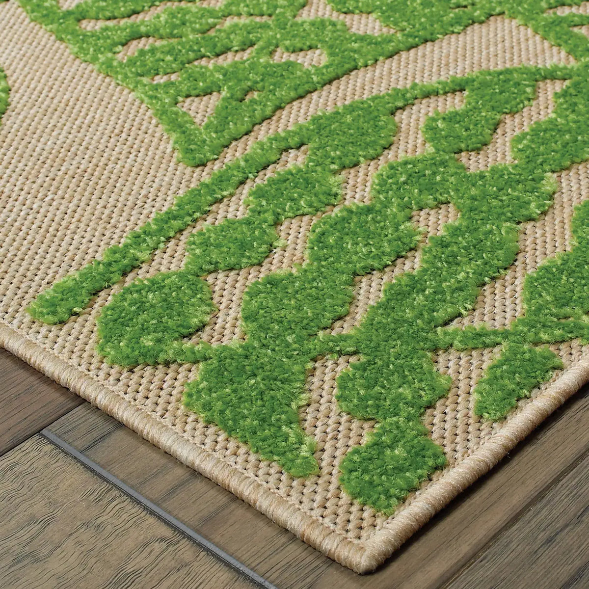 Oriental Weavers Sphinx Cayman 566F9 Sand / Green Rugs - corner detail