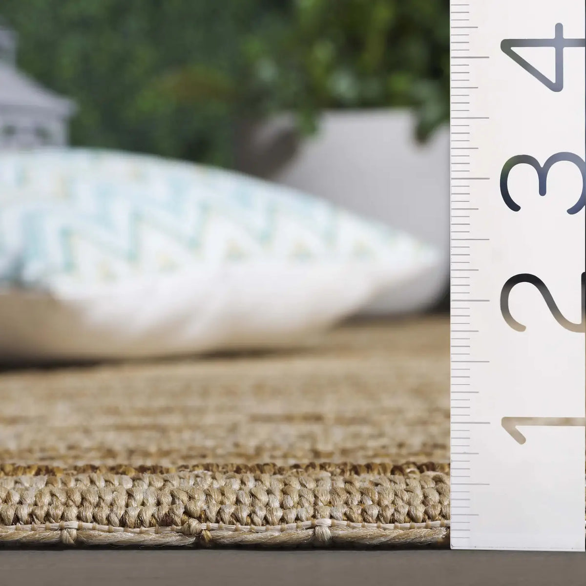 Safavieh Sisal All-Weather 4'-0" x 6'-0" Rug in Natural / Brown