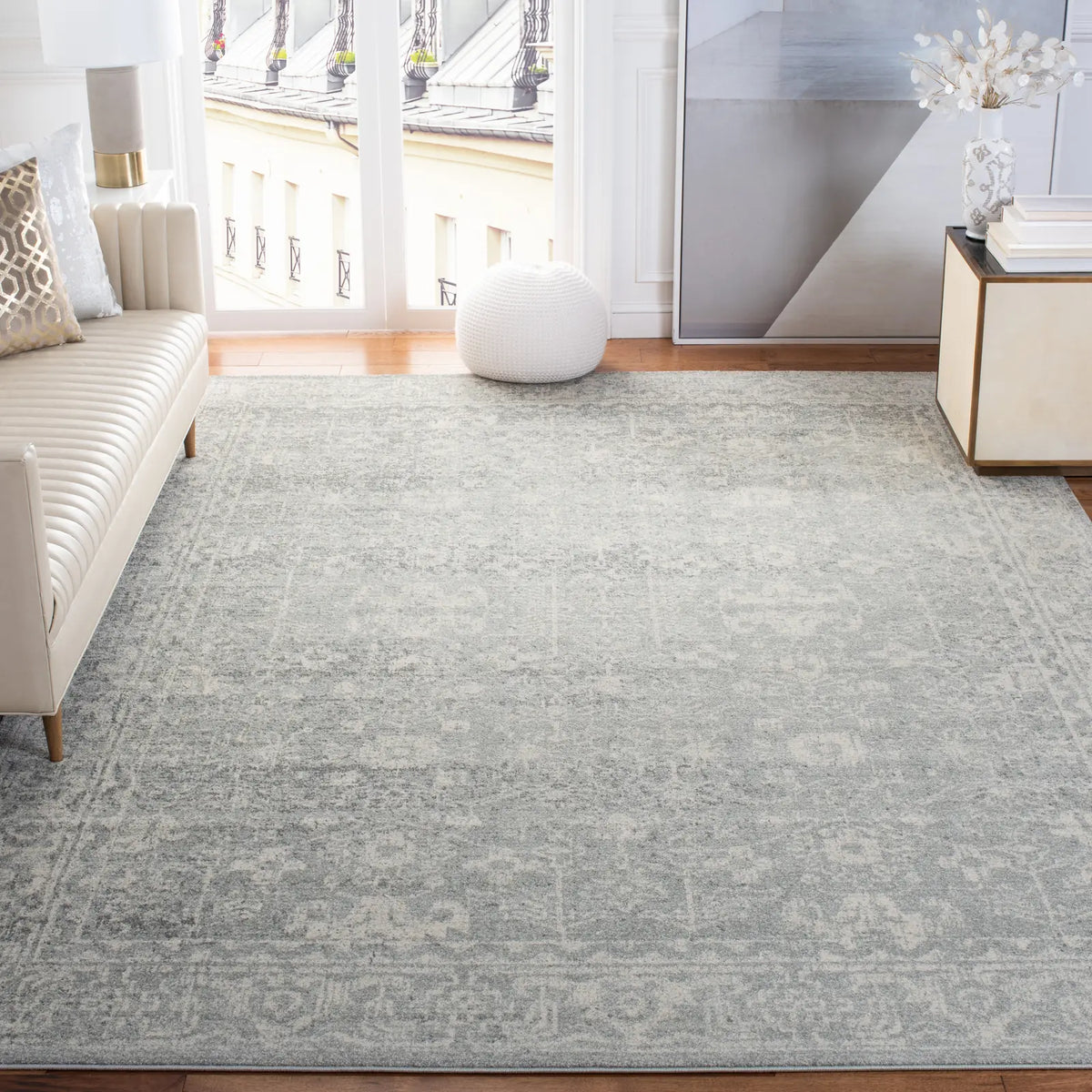 Safavieh Evoke 10'-0" x 14'-0" Rug in Silver / Ivory