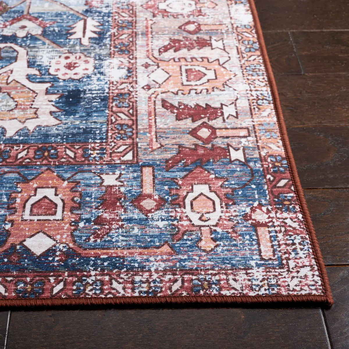Safavieh Tucson 4'-0" x 6'-0" Rug in Beige / Rust