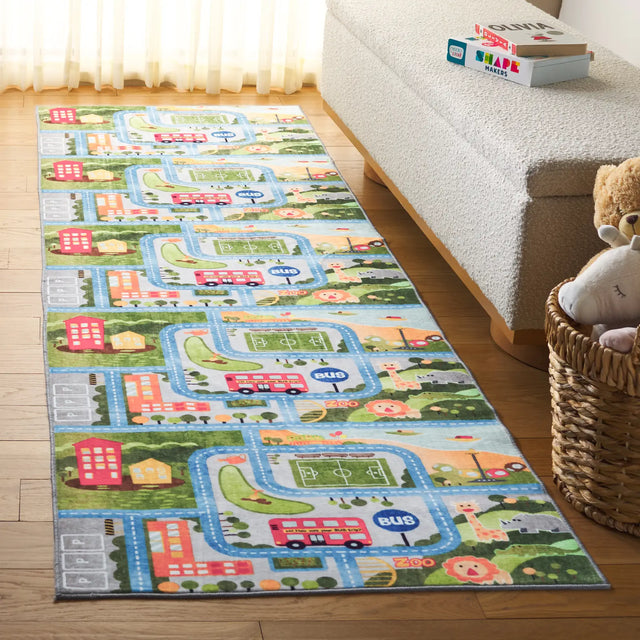 Safavieh Santa Monica Kids 2'-6" x 8'-0" Rug in Green / Grey