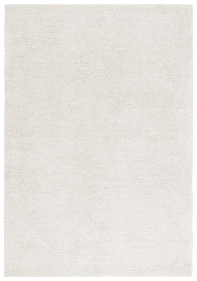 Safavieh Carmine 4'-0" x 6'-0" Rug in Ivory