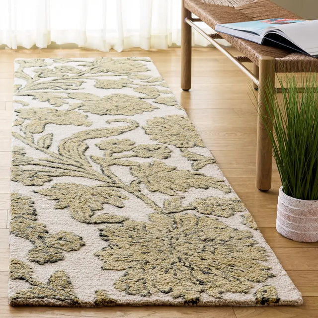 Safavieh Jardin 2'-3" x 8'-0" Rug in Ivory / Green