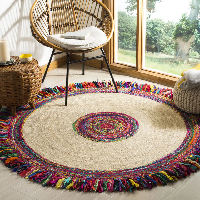 Safavieh Cape Cod 5'-0" x 5'-0" Rug in Ivory / Red