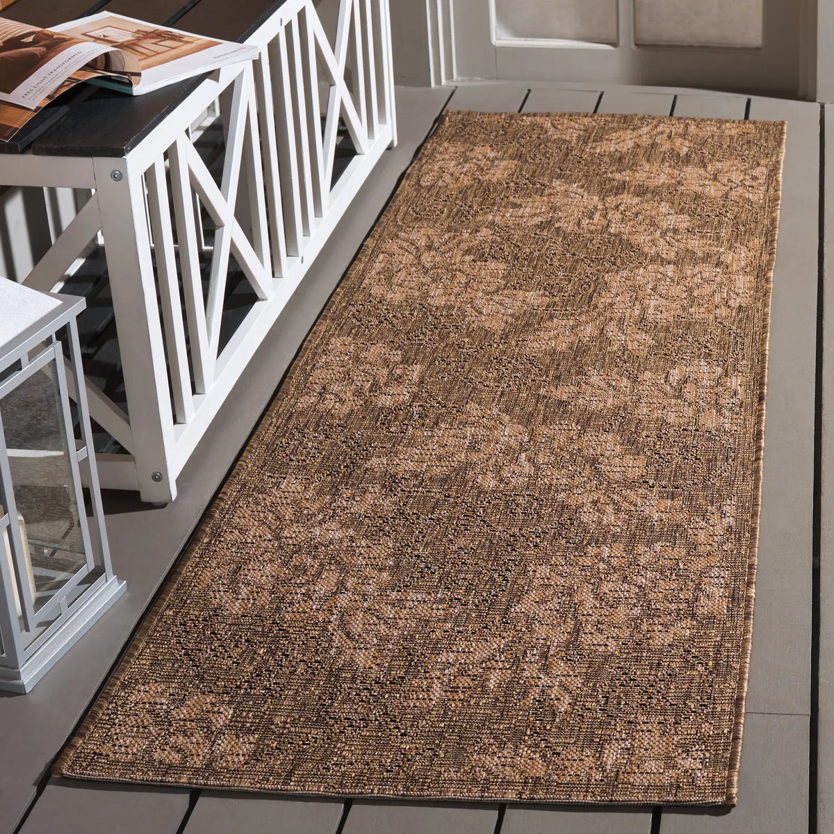 Safavieh Courtyard 2'-3" x 10'-0" Rug in Gold / Natural