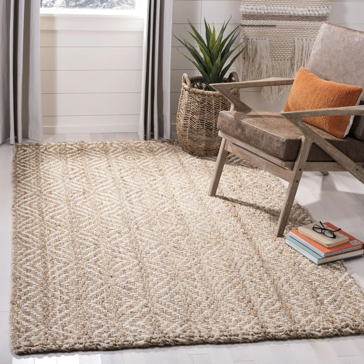 Safavieh Natural Fiber 4'-0" x 6'-0" Rug in Natural / Ivory