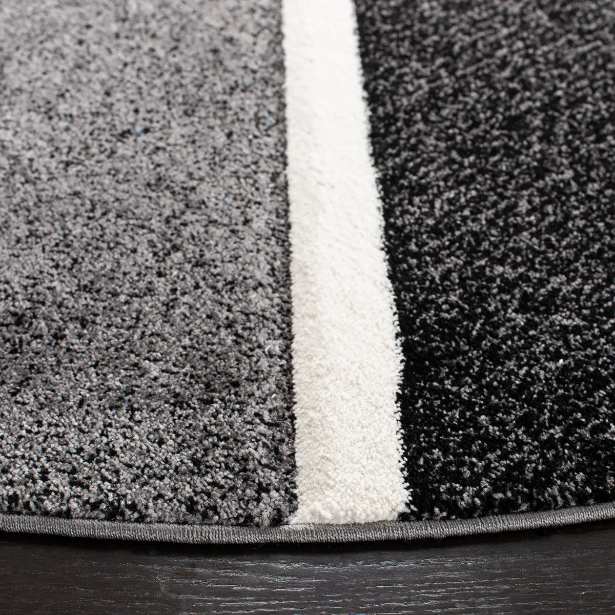 Safavieh Hollywood 6'-7" x 6'-7" Rug in Grey / Teal