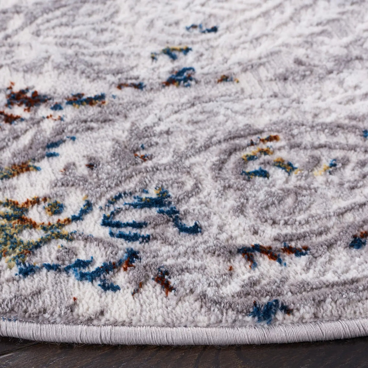 Safavieh Amelia 6'-7" x 6'-7" Rug in Grey / Blue Gold