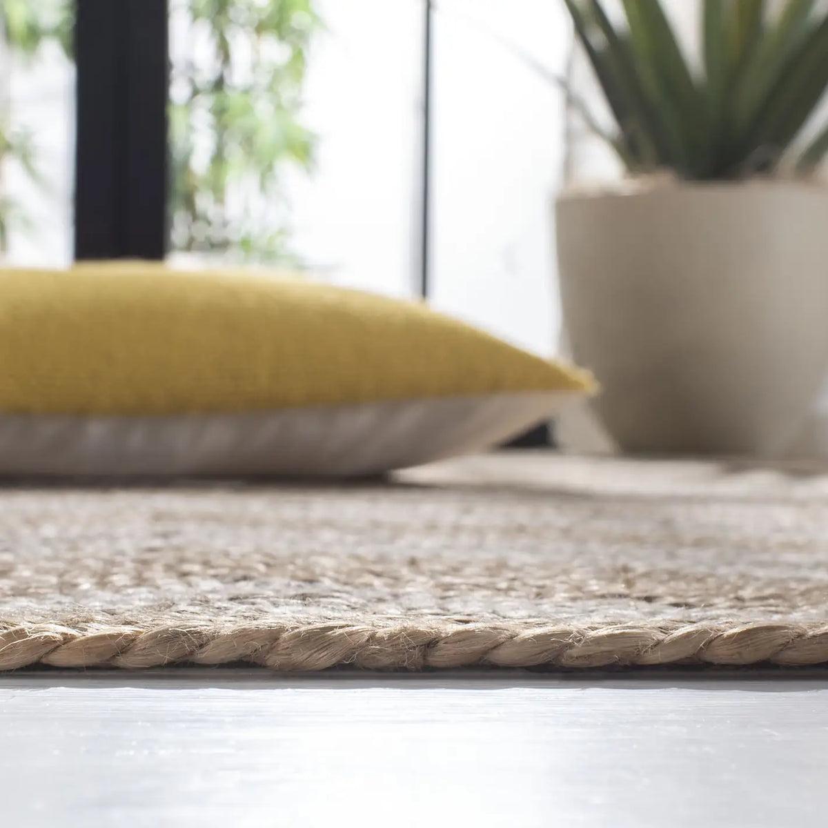 Safavieh Natural Fiber 4'-0" x 6'-0" Rug in Natural / Ivory