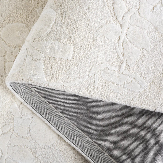 Safavieh Glamour 4'-0" x 6'-0" Rug in Ivory