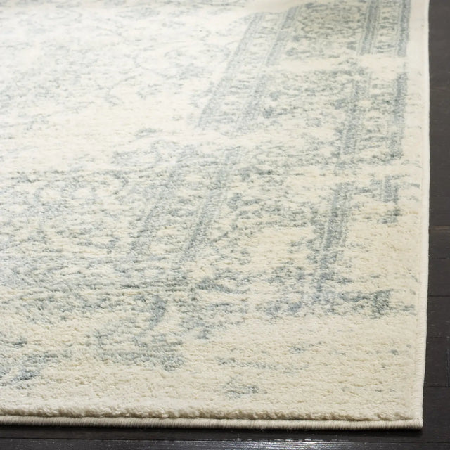 Safavieh Adirondack 5'-1" x 7'-6" Rug in Ivory / Slate