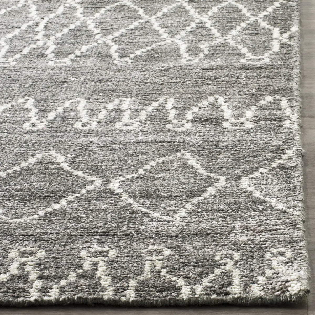 Safavieh Stone Wash 5'-0" x 8'-0" Rug in Grey / Beige