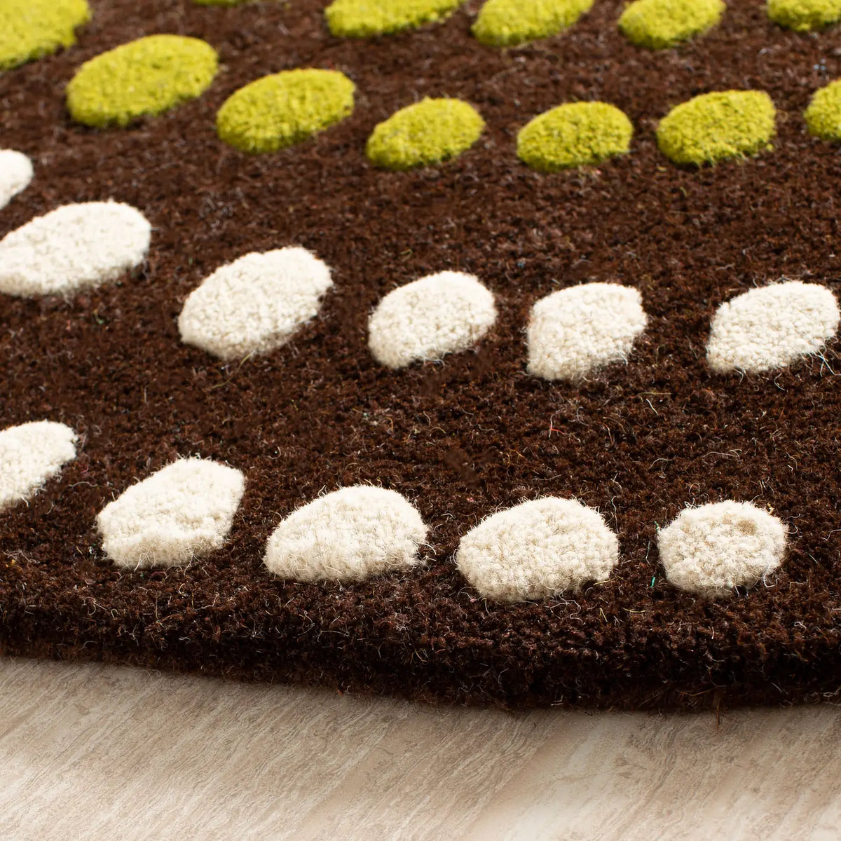 Safavieh Soho 6'-0" x 6'-0" Rug in Brown / Beige
