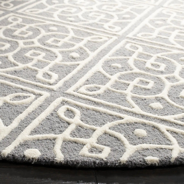 Safavieh Cambridge 6'-0" x 6'-0" Rug in Dark Grey / Ivory