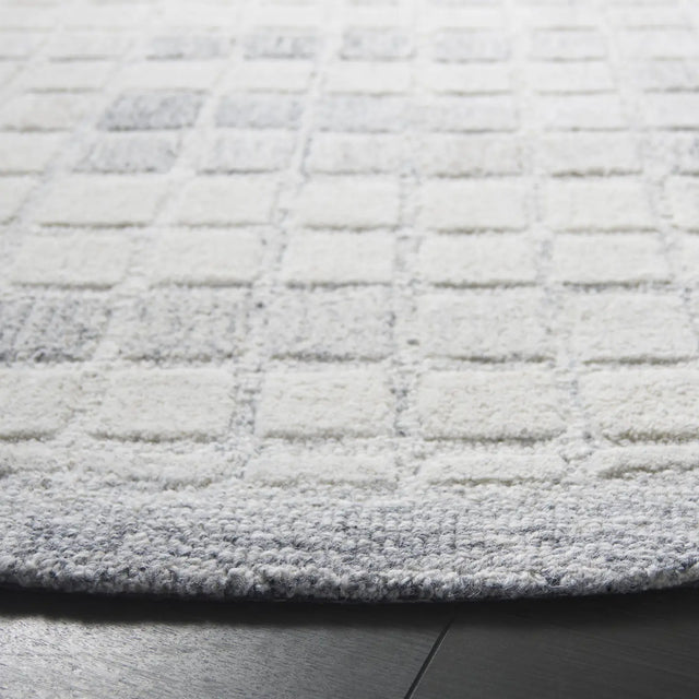 Safavieh Ebony 6'-0" x 6'-0" Rug in Ivory / Grey